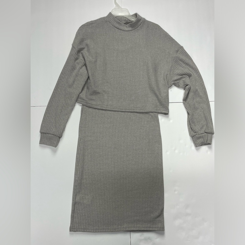 Ribbed Two-Piece Knit Set in Taupe